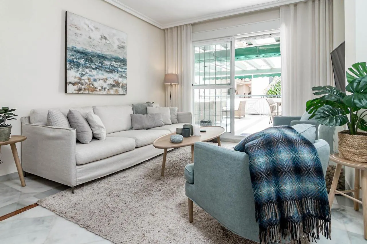 Apartamento Sensational And Exotic 3-Bedroom Retreat In Nueva Andalucia With A Palm Garden Marbella