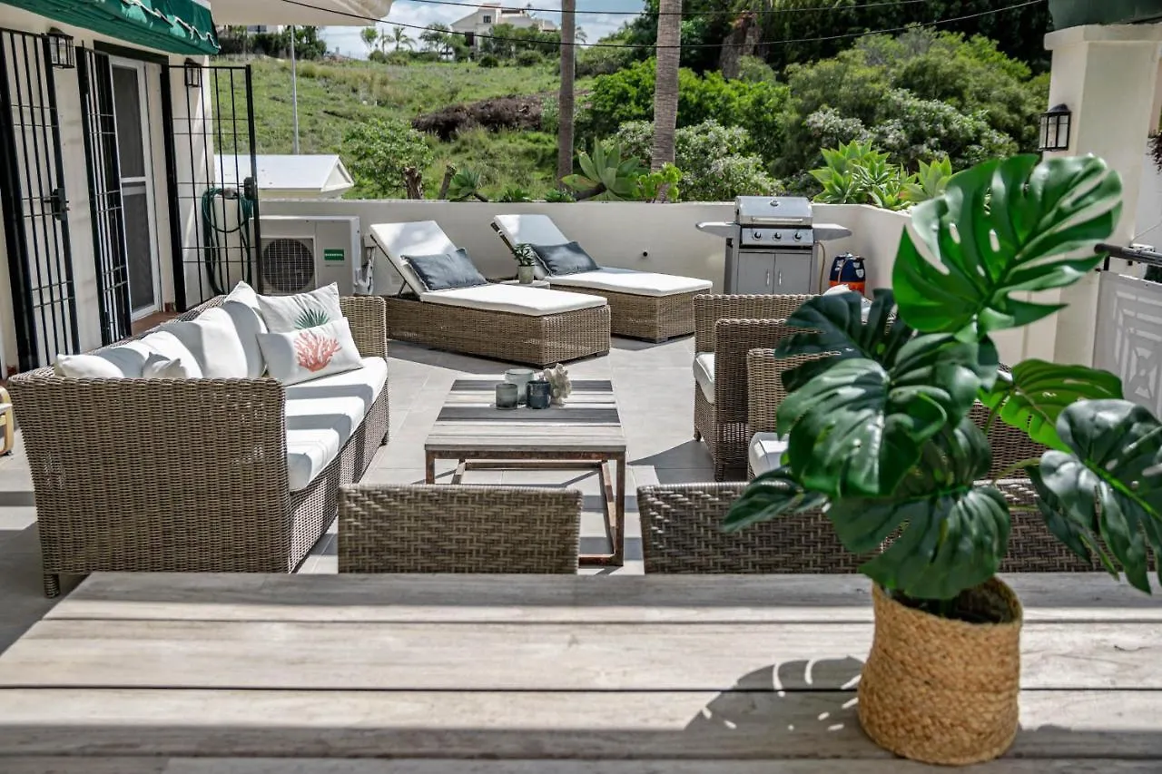 Sensational And Exotic 3-Bedroom Retreat In Nueva Andalucia With A Palm Garden Marbella Apartment
