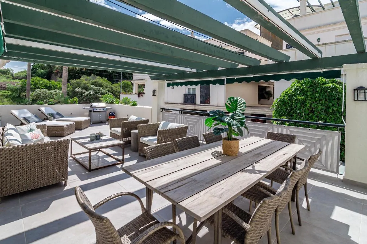 Sensational And Exotic 3-Bedroom Retreat In Nueva Andalucia With A Palm Garden Marbella 0*,
