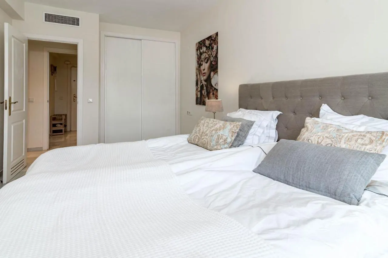 Apartment Sensational And Exotic 3-Bedroom Retreat In Nueva Andalucia With A Palm Garden Marbella